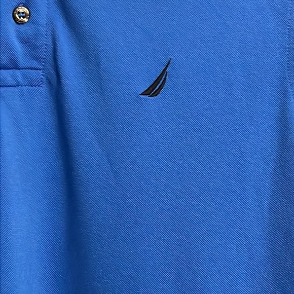 Nautica Polo Shirt Men’s. Size Medium. Blue Tech Pique. - Picture 2 of 9